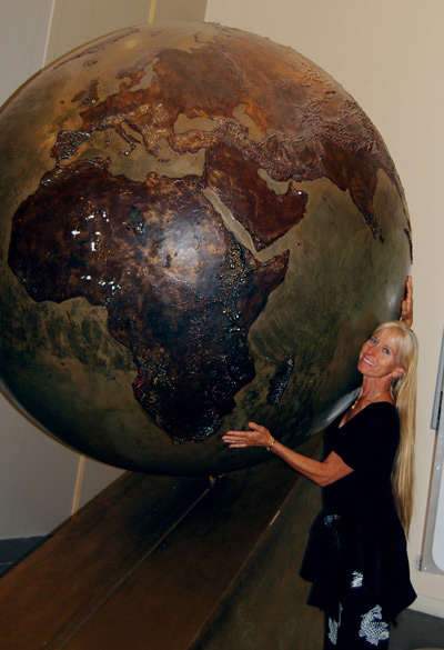 Artist, Creative Director of THE RAMA EXHIBITION, Calley O'Neill enjoying the Chihuli exhibition, Dallas Arboretum, May, 2012.